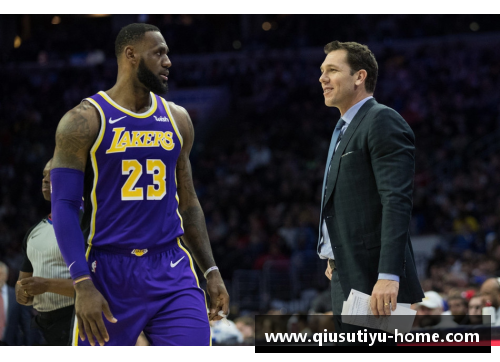 NBA官网最新动态：赛季前瞻与球星精彩表现汇总